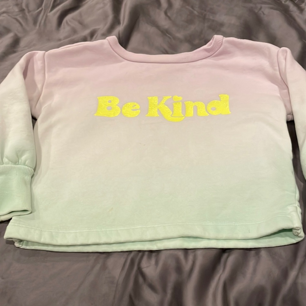Sweatshirt